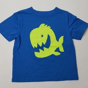 3/$15 🌻Crazy 8 fish tshirt